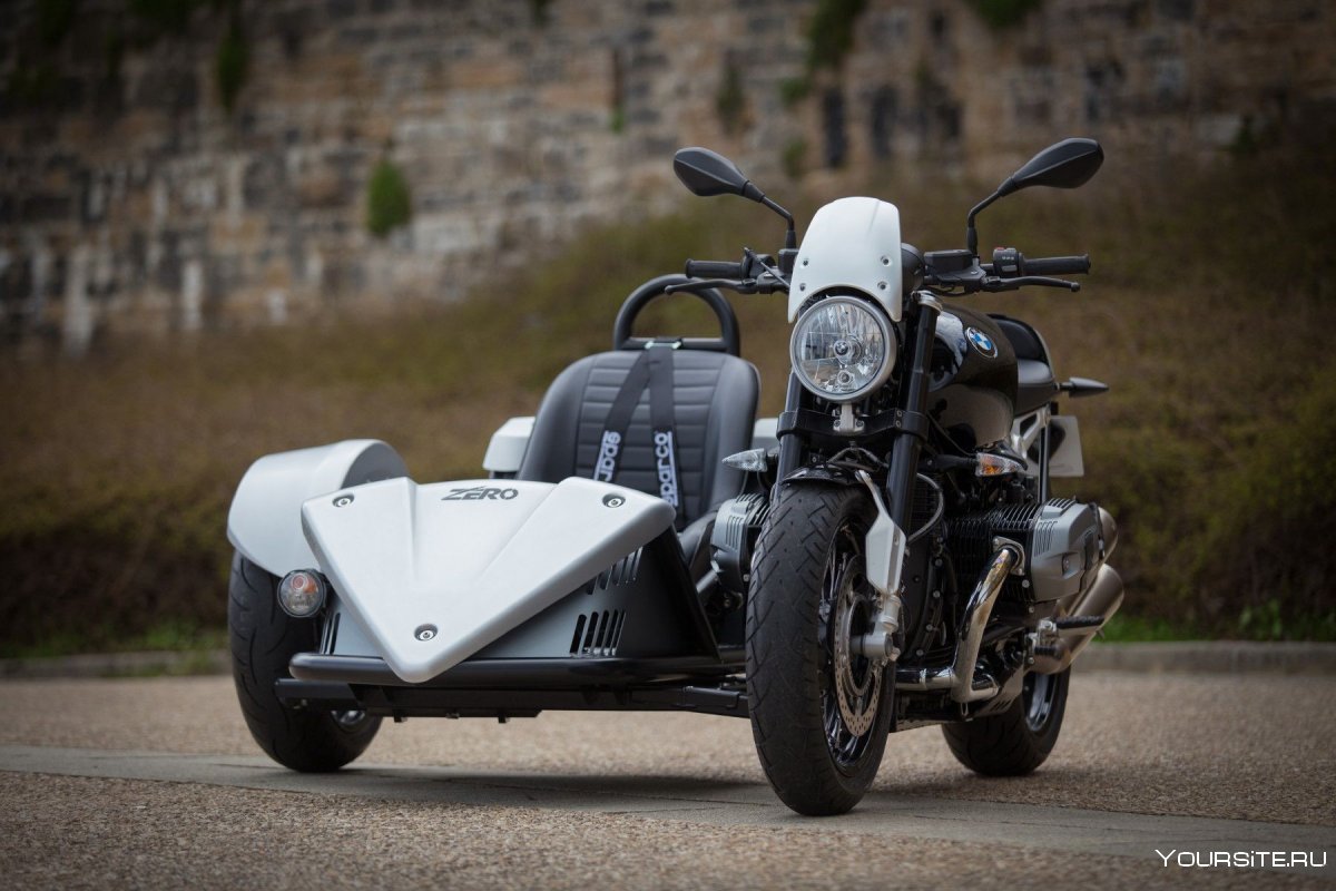 Ducati with Sidecar St 4