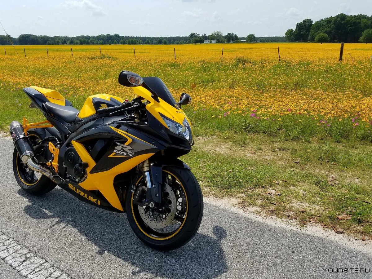 Suzuki GSXR 600 желтый