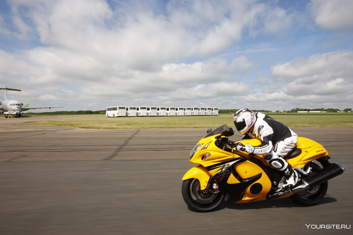 Suzuki Hayabusa Yellow