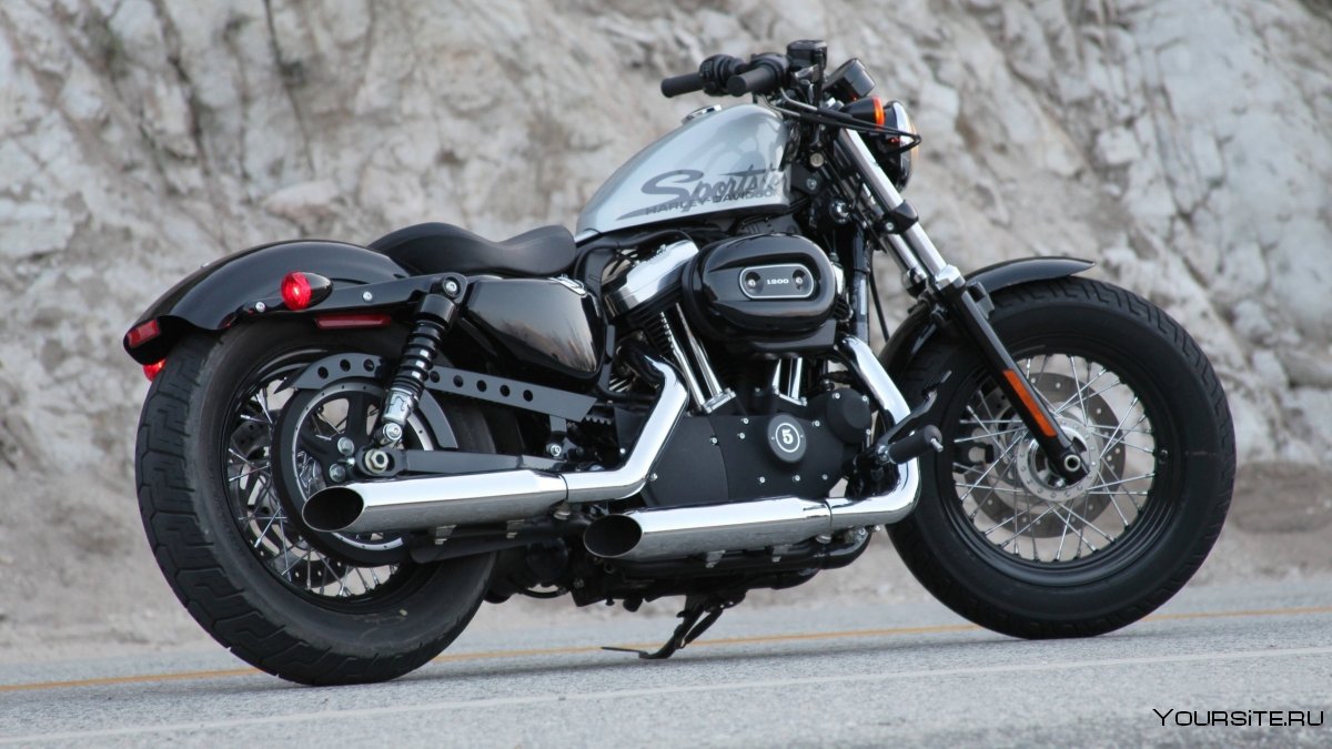 Харлей Дэвидсон Iron 883