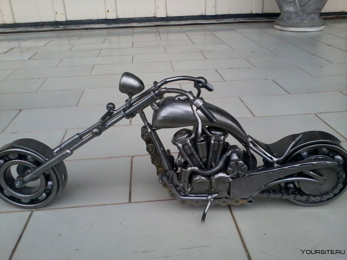 Мотоцикл из металлолома
