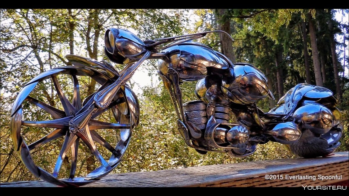 Скульптура мотоцикл
