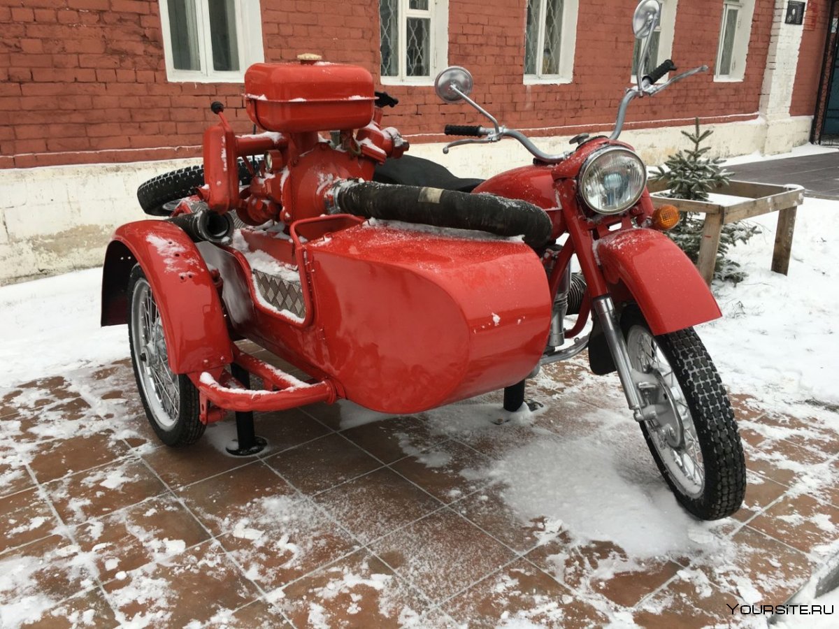 Пожарный мотоцикл Урал с мотопомпой МП-800