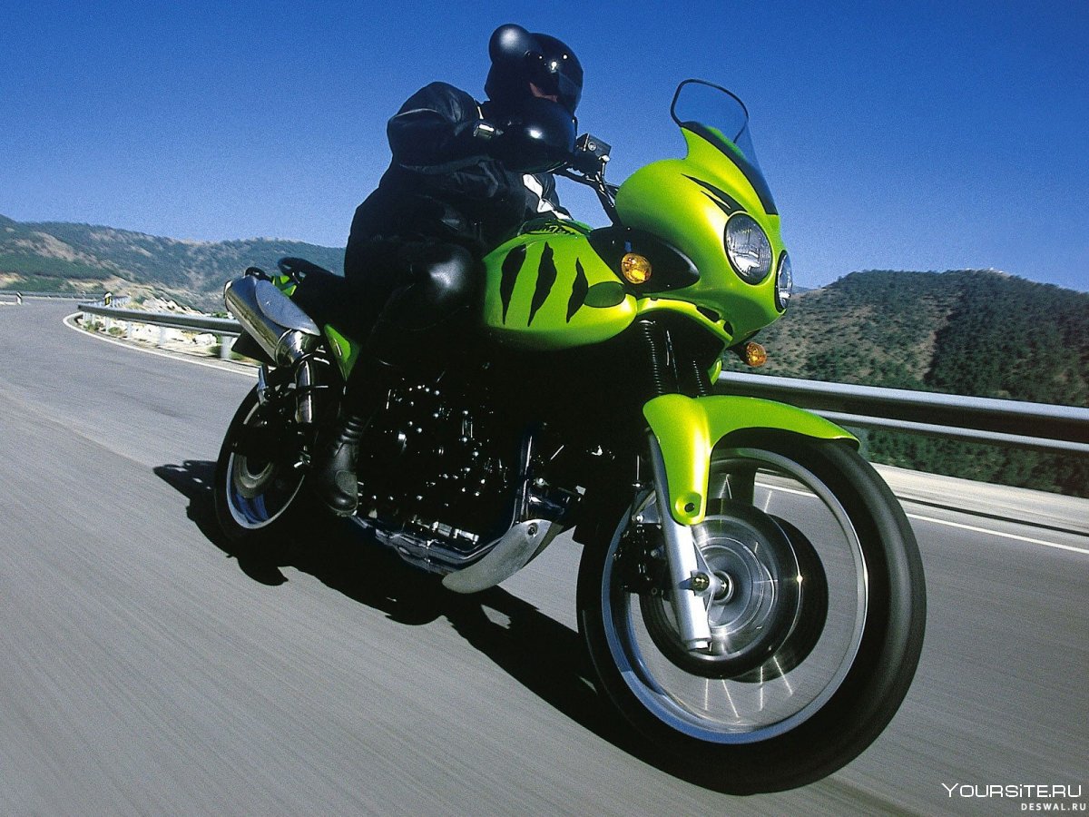 Suzuki мотоцикл неоновый