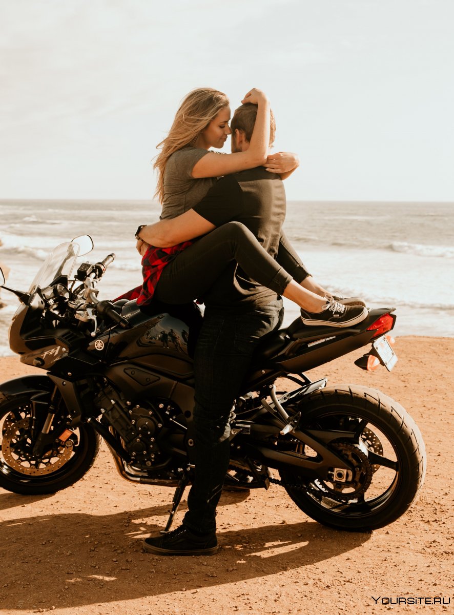 Пары на мотоциклах