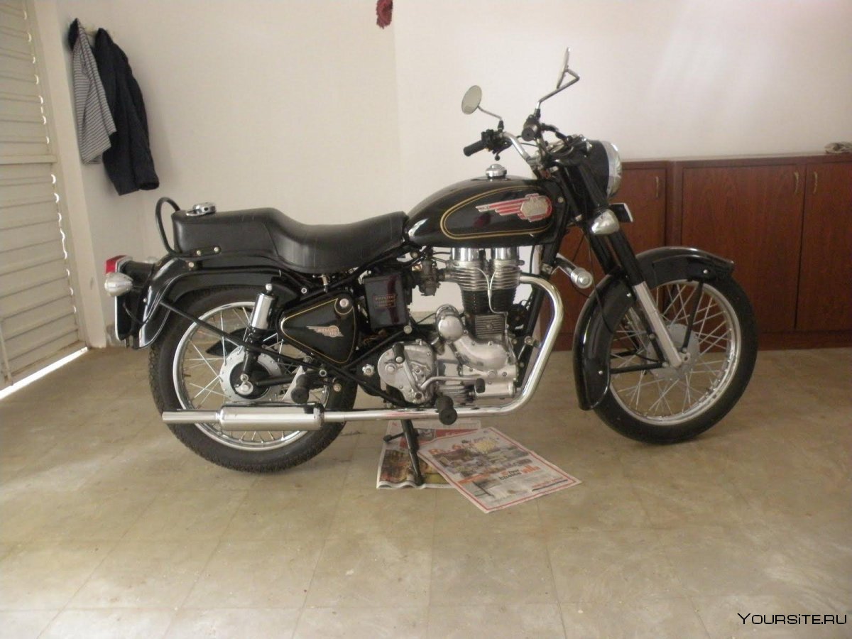 Мотоцикл Энфилд буллит 350 индийский 1985
