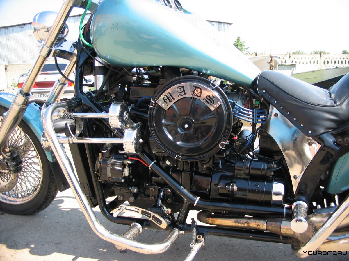Мотоцикл Урал с двигателем от ВАЗ 2108