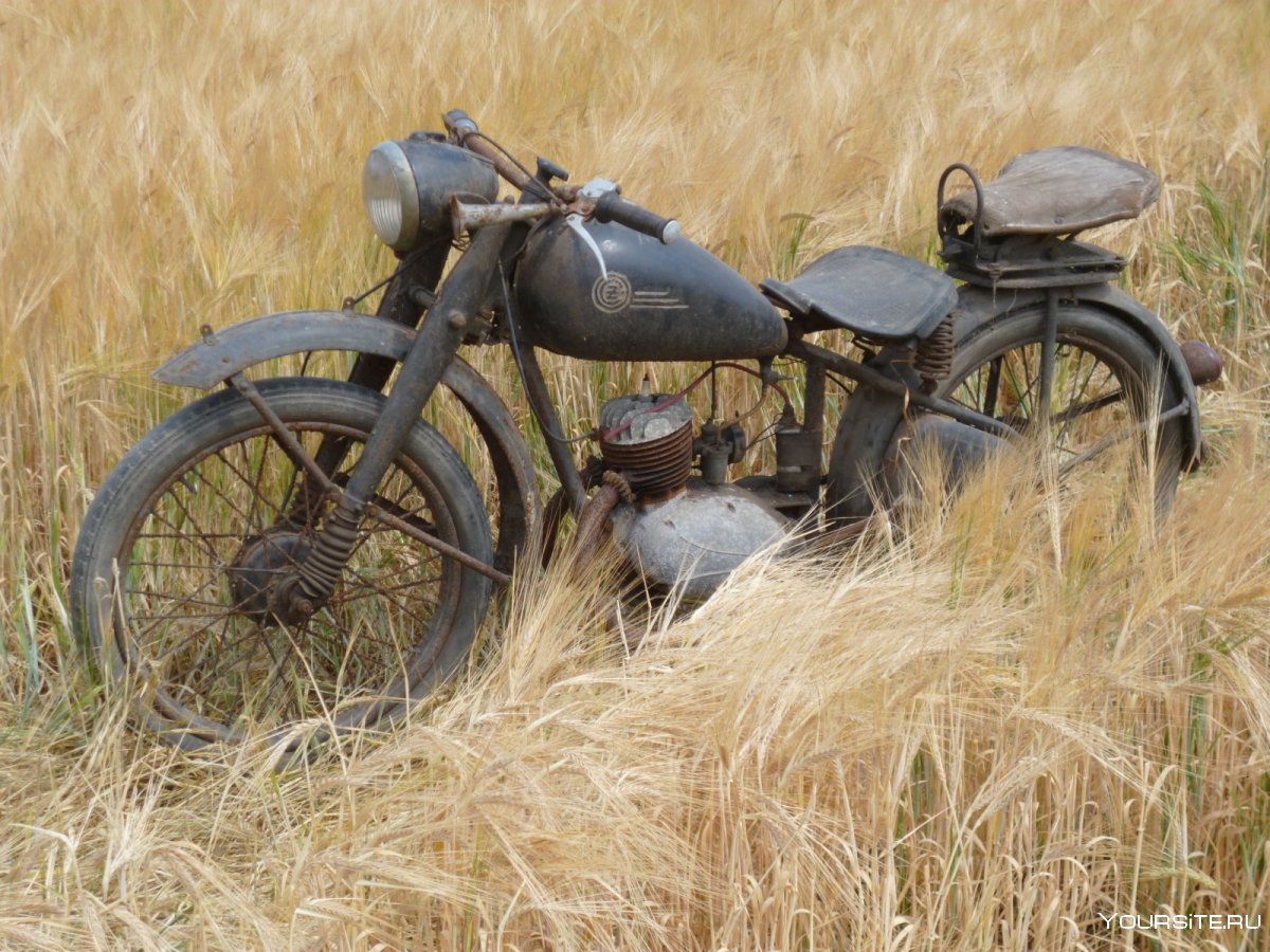 Мотоцикл Урал 1985 года