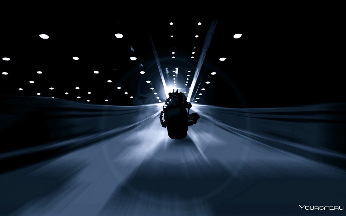 Мотоцикл на ночной трассе