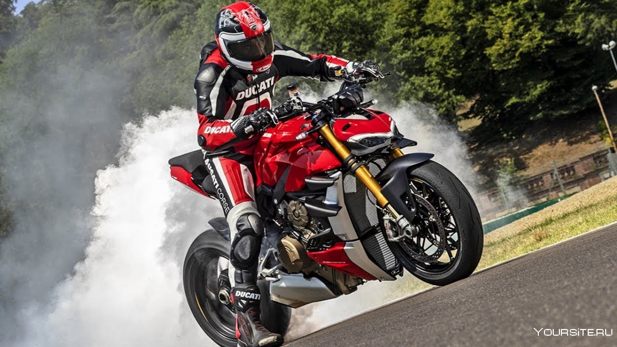 Ducati Streetfighter v2