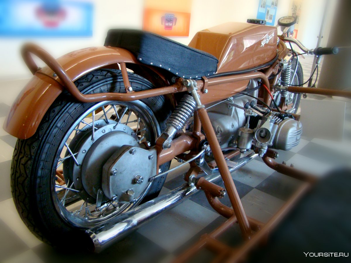 Мотоцикл Урал м 68