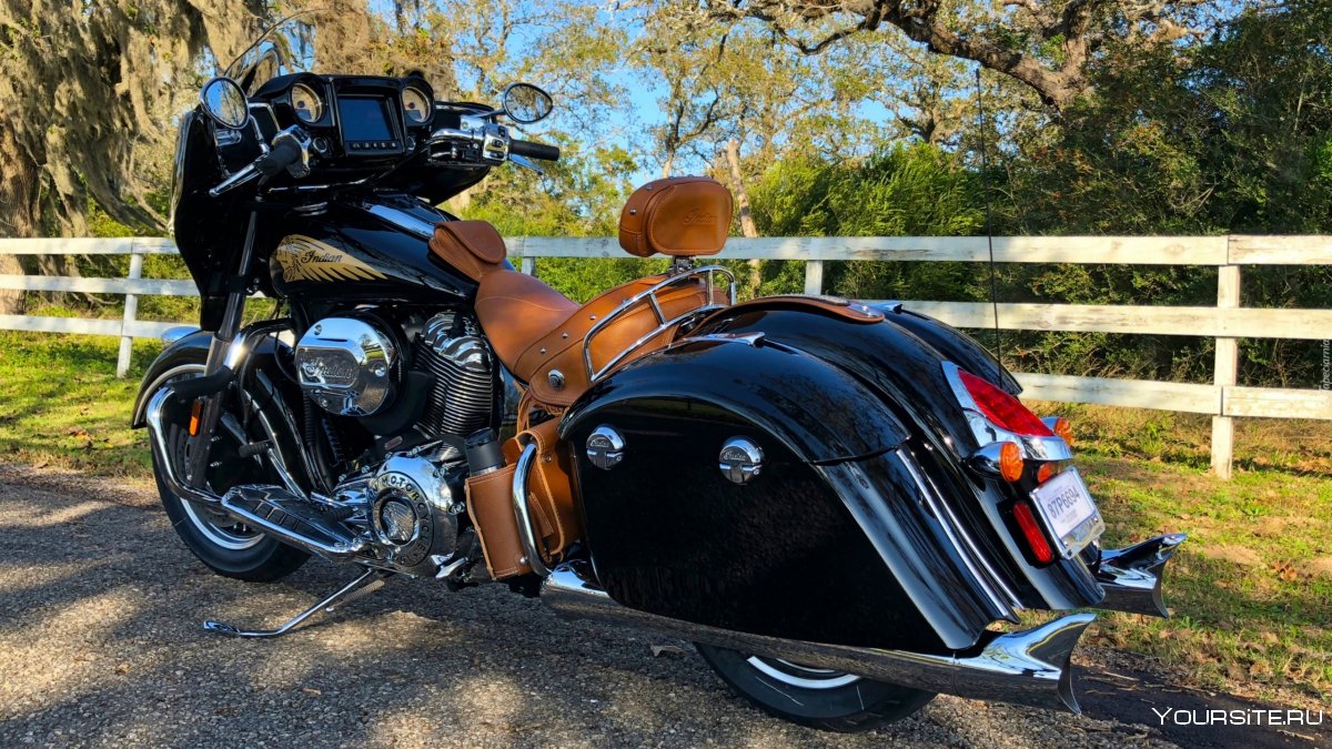 Indian® Chieftain Classic