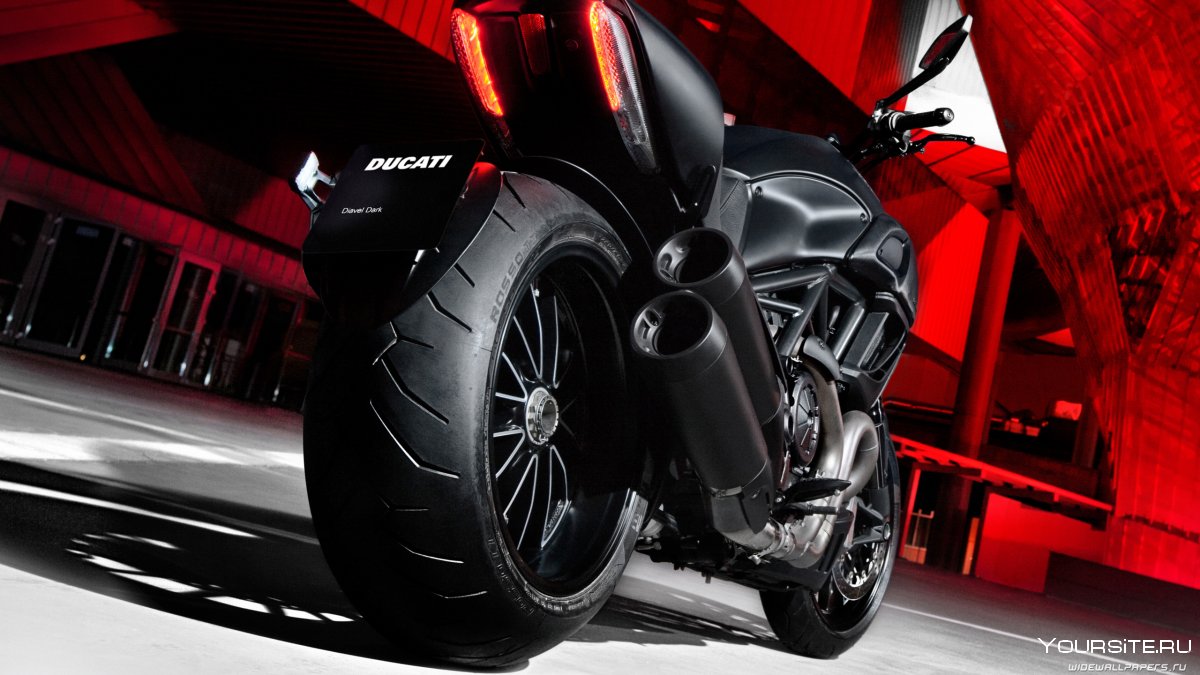 Мотоцикл Ducati Diavel Carbon