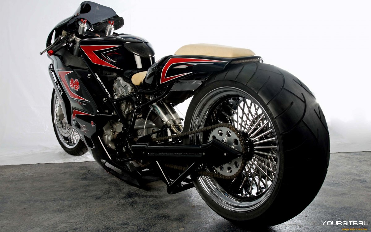 Мотоцикл американский Ducati