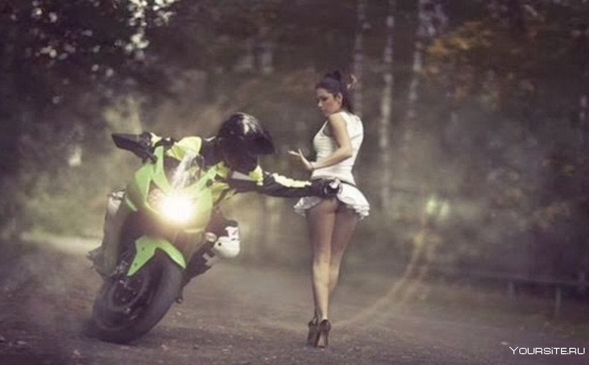 Балерина на мотоцикле