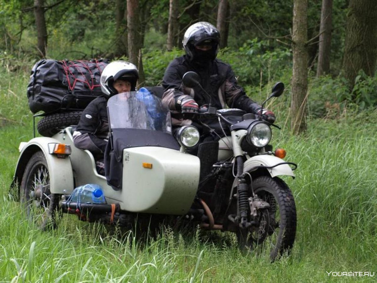 Белый Урал мотоцикл с коляской