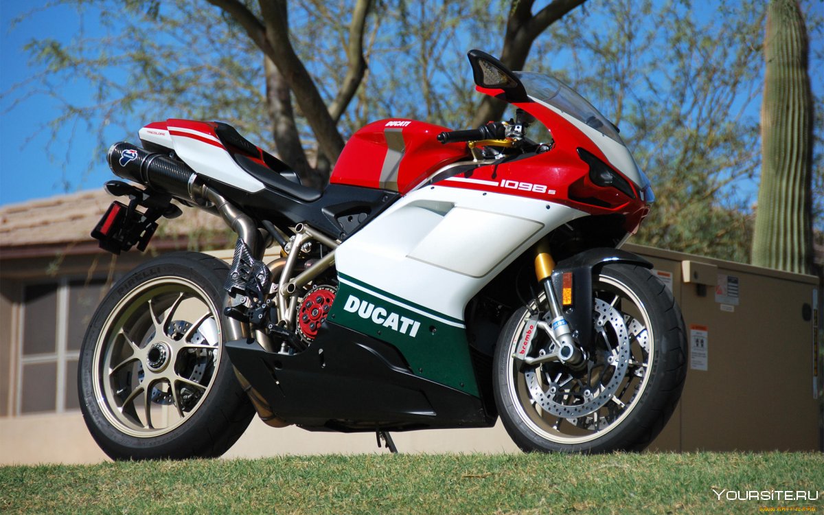 Мотоцикл Дукати 850