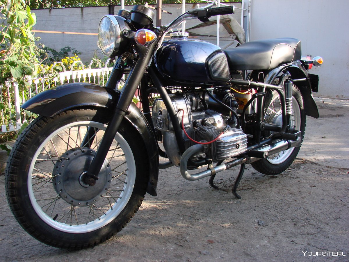 Мотоцикл Урал 1965