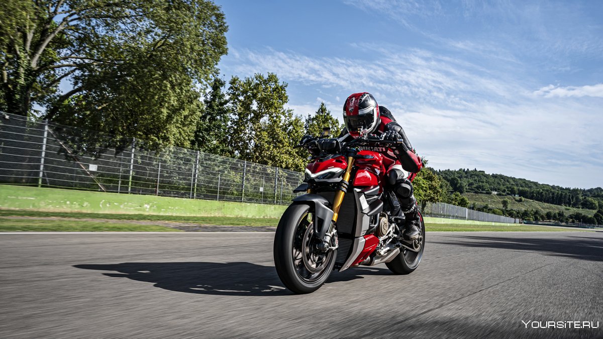 Мотоцикл Ducati Streetfighter v4