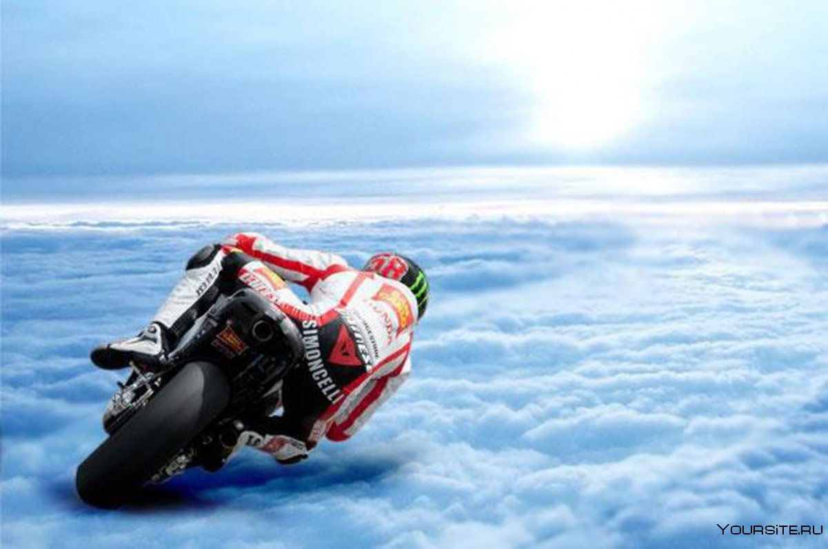Мотоцикл в небе