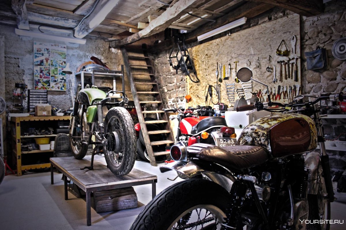 Мотомастерская в гараже