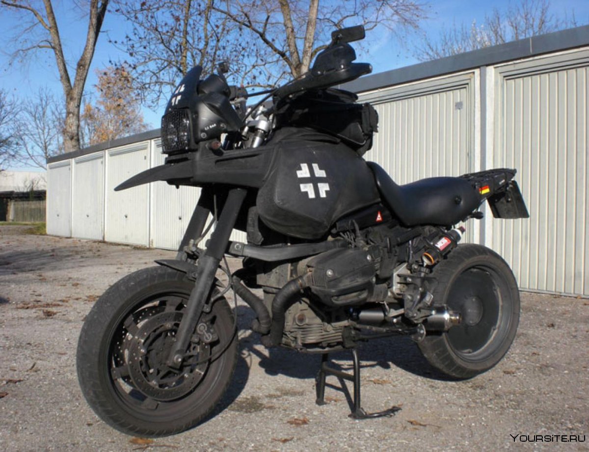Мотоцикл БМВ черный матовый