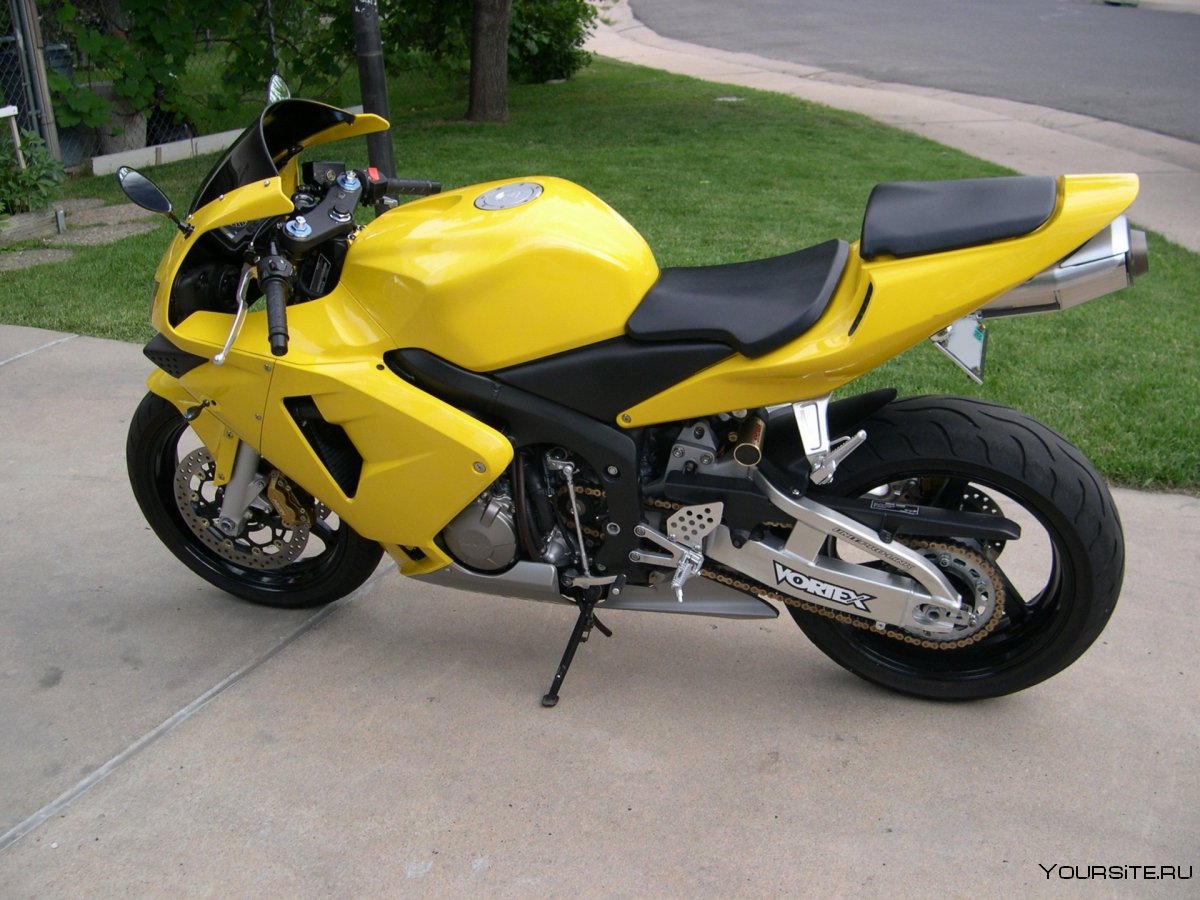 Honda cbr600rr желтый