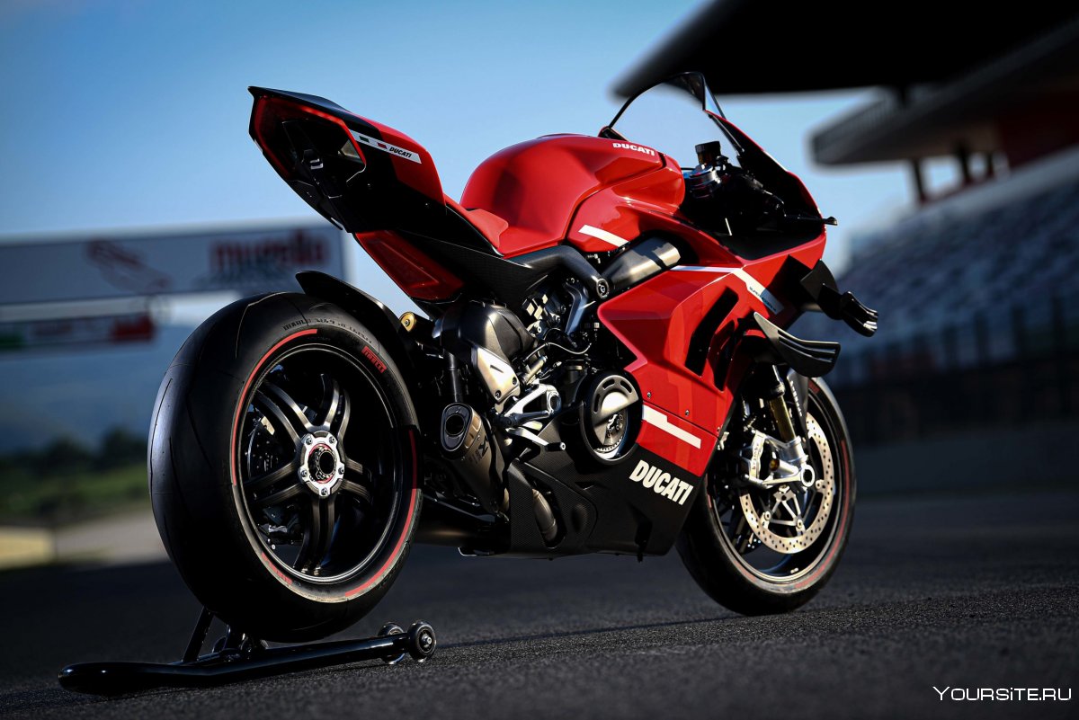 Мотоцикл Ducati Superleggera v4