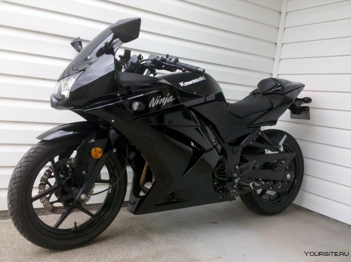 Kawasaki Ninja 250 черный