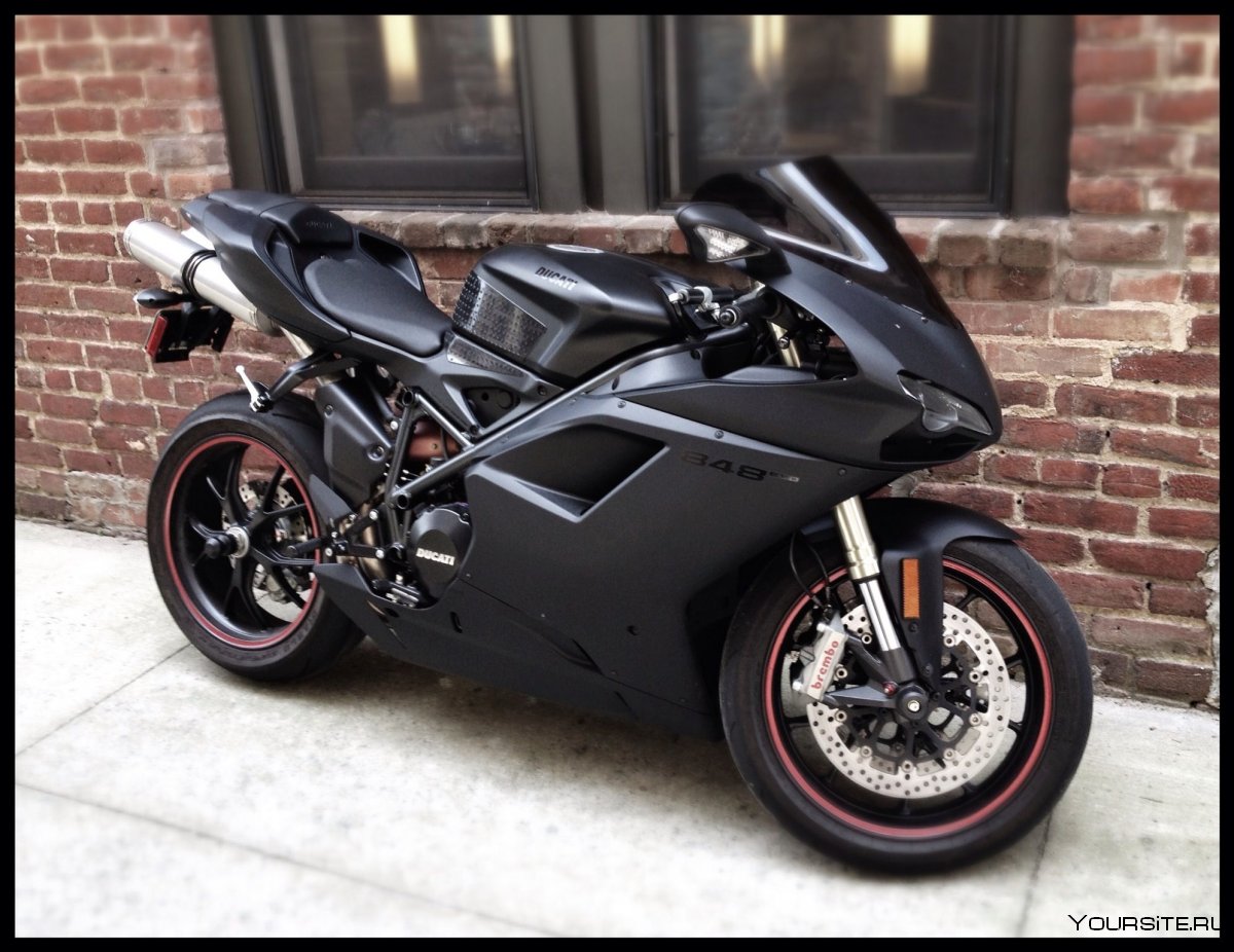 Ducati спортбайк чёрный