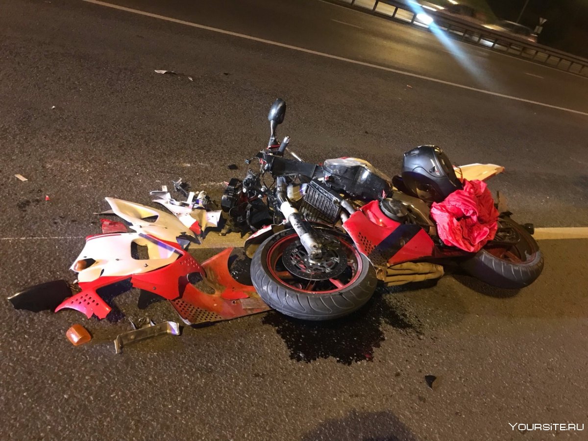 Авария мотоцикла Кавасаки