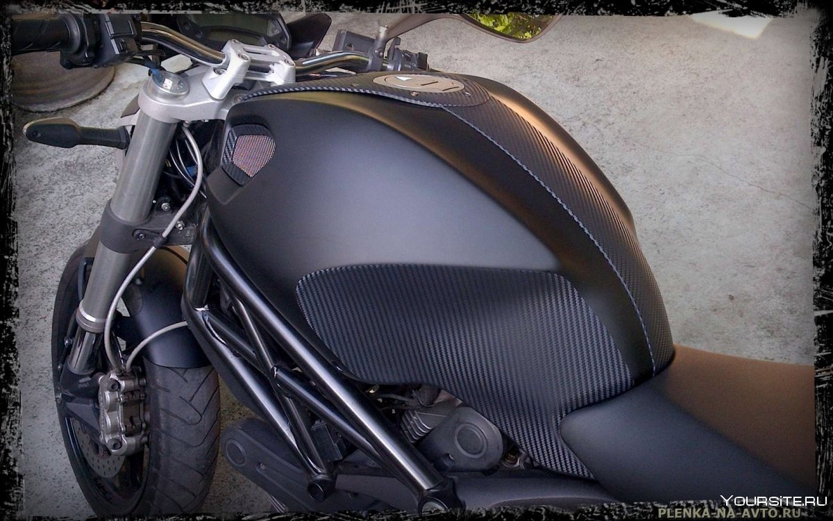 Мотоцикл из карбона