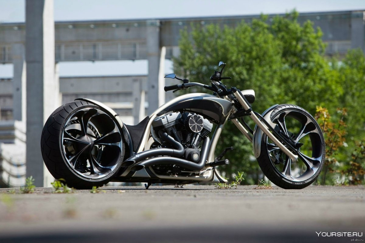 Мотоциклы Harley Davidson Breakout Custom