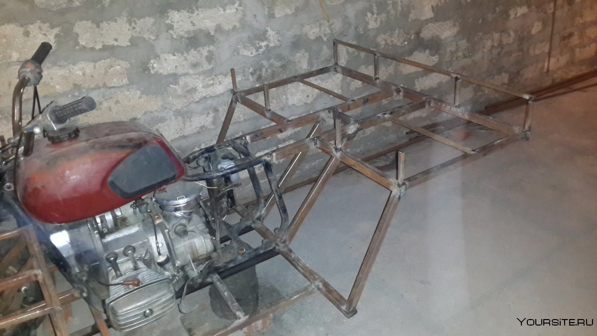 Квадроцикл с двигателем Урал 4х4