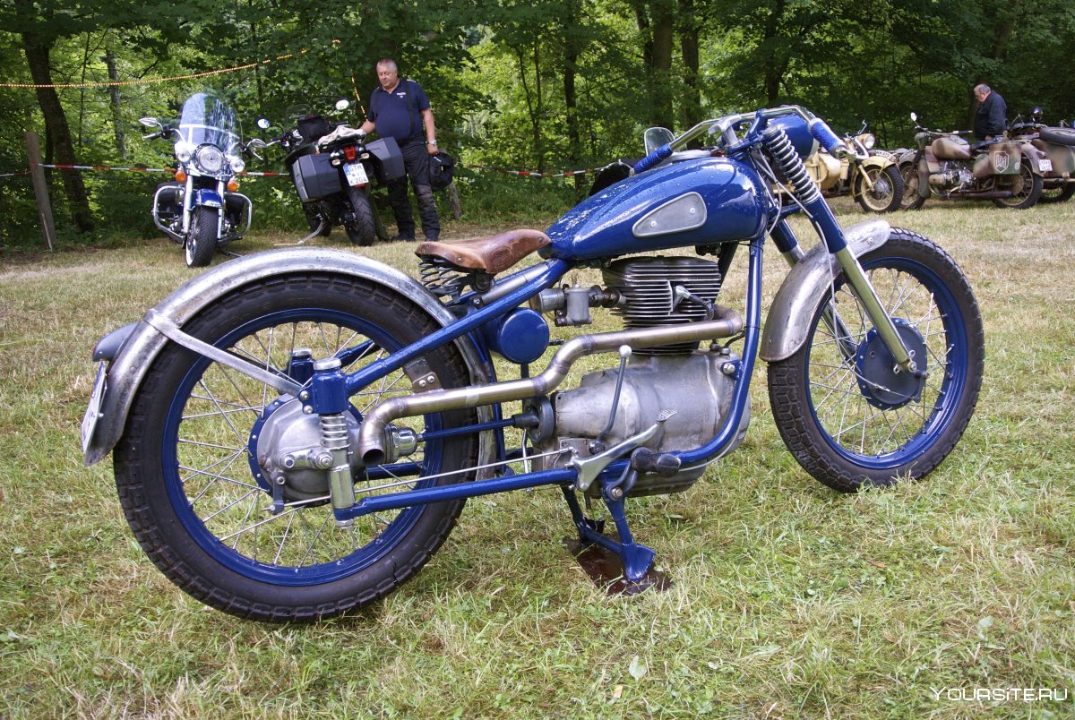 Мотоцикл 1951 года