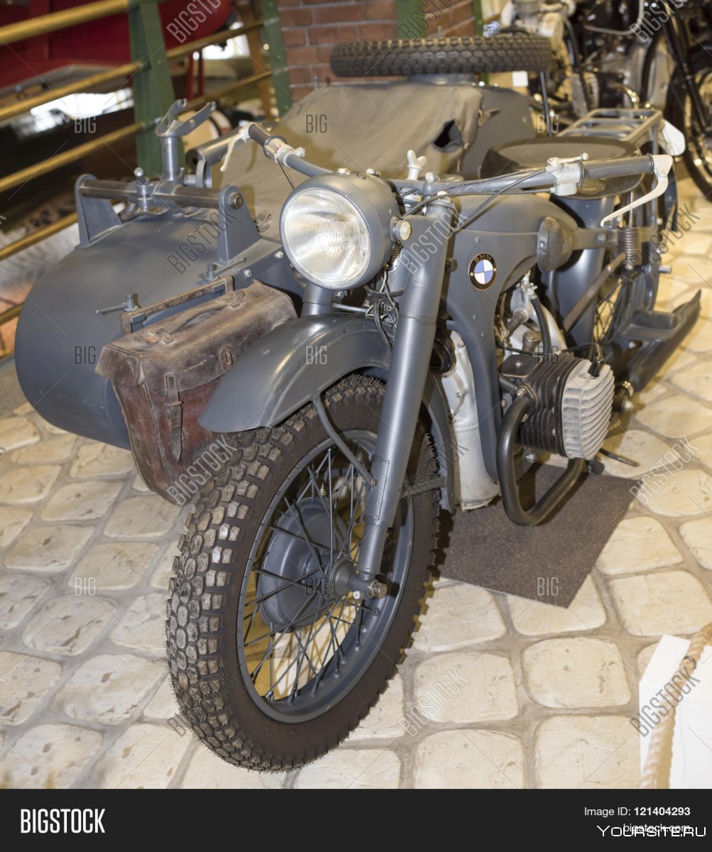 Немецкий мотоцикл БМВ Р-12