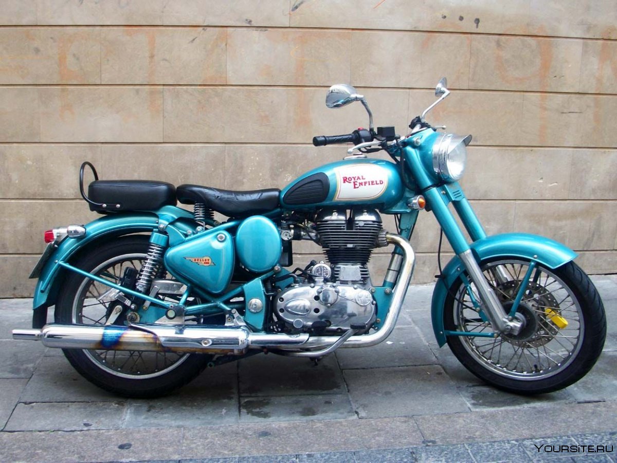 Мотоцикл бирюзового цвета