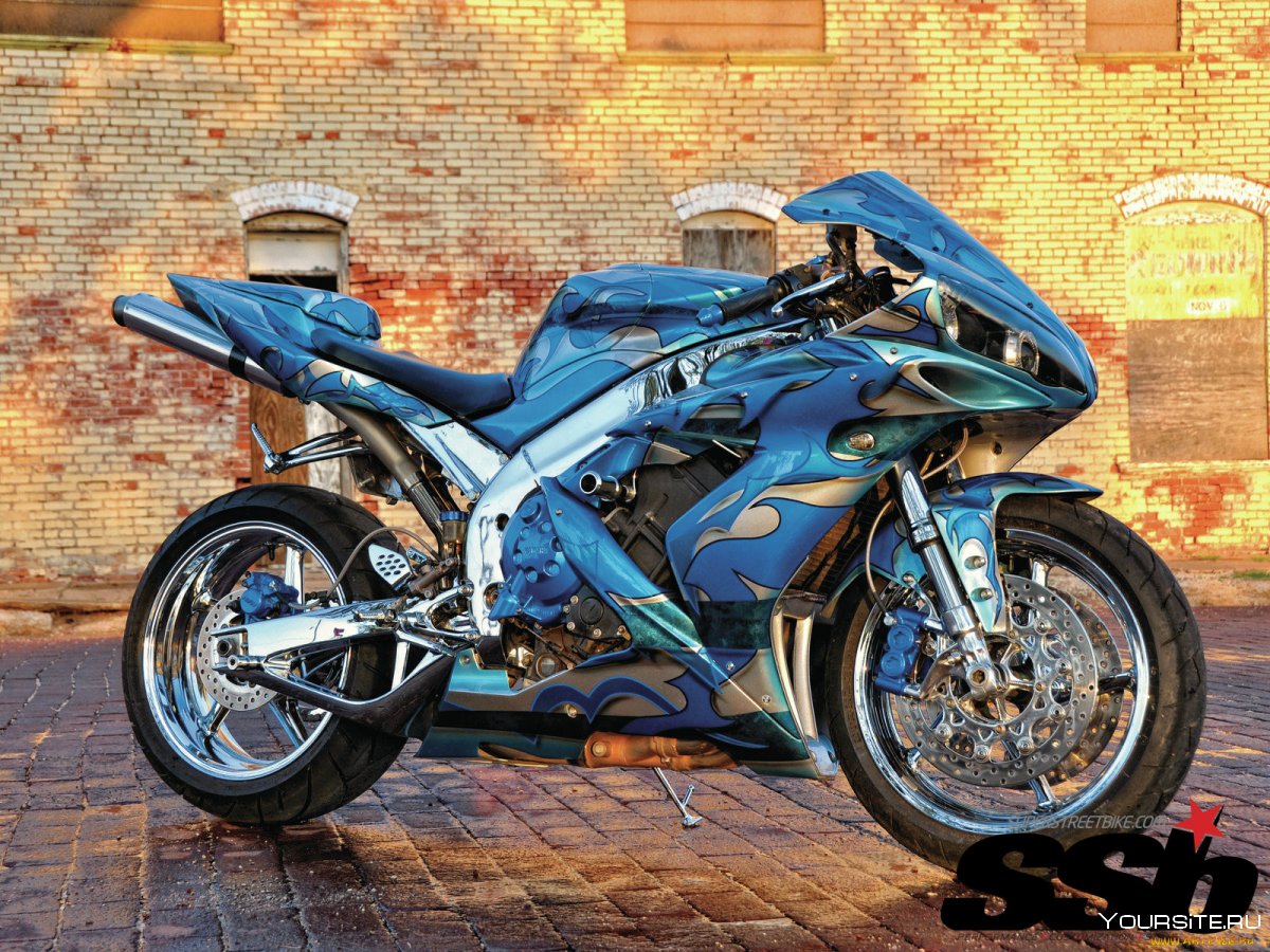 Ямаха голубой мотоцикл