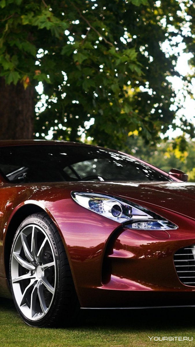 Aston Martin 77