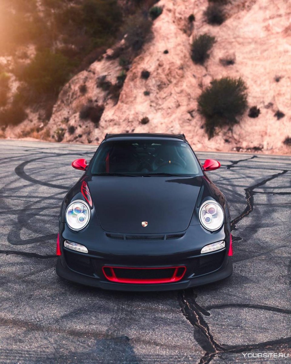 Машина Porsche 911
