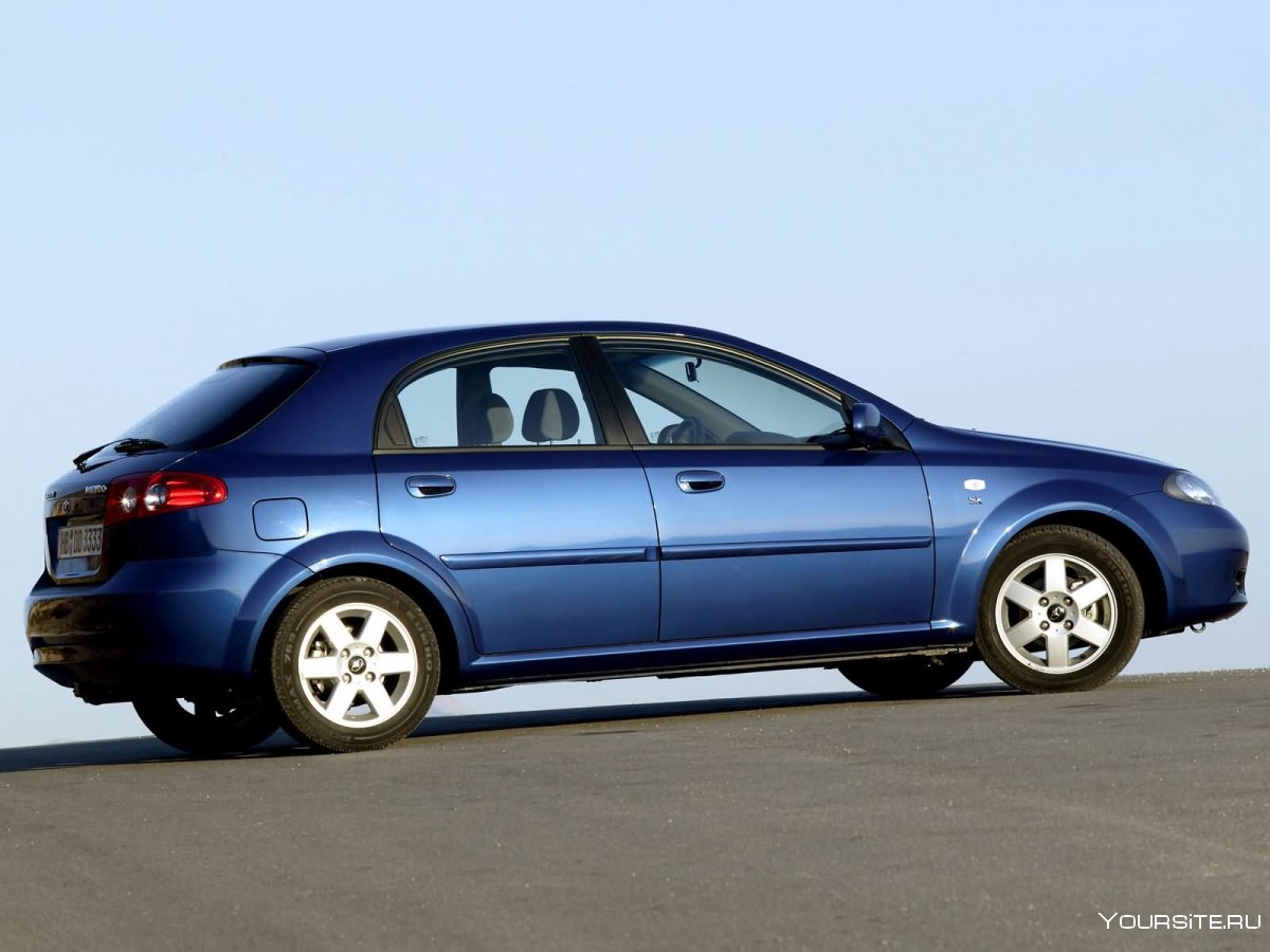 Chevrolet Lacetti 2004 хэтчбек