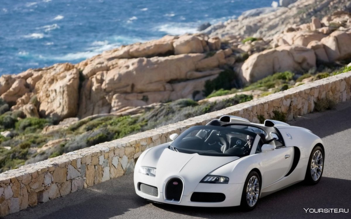 Bugatti White Veyron Grand Sport