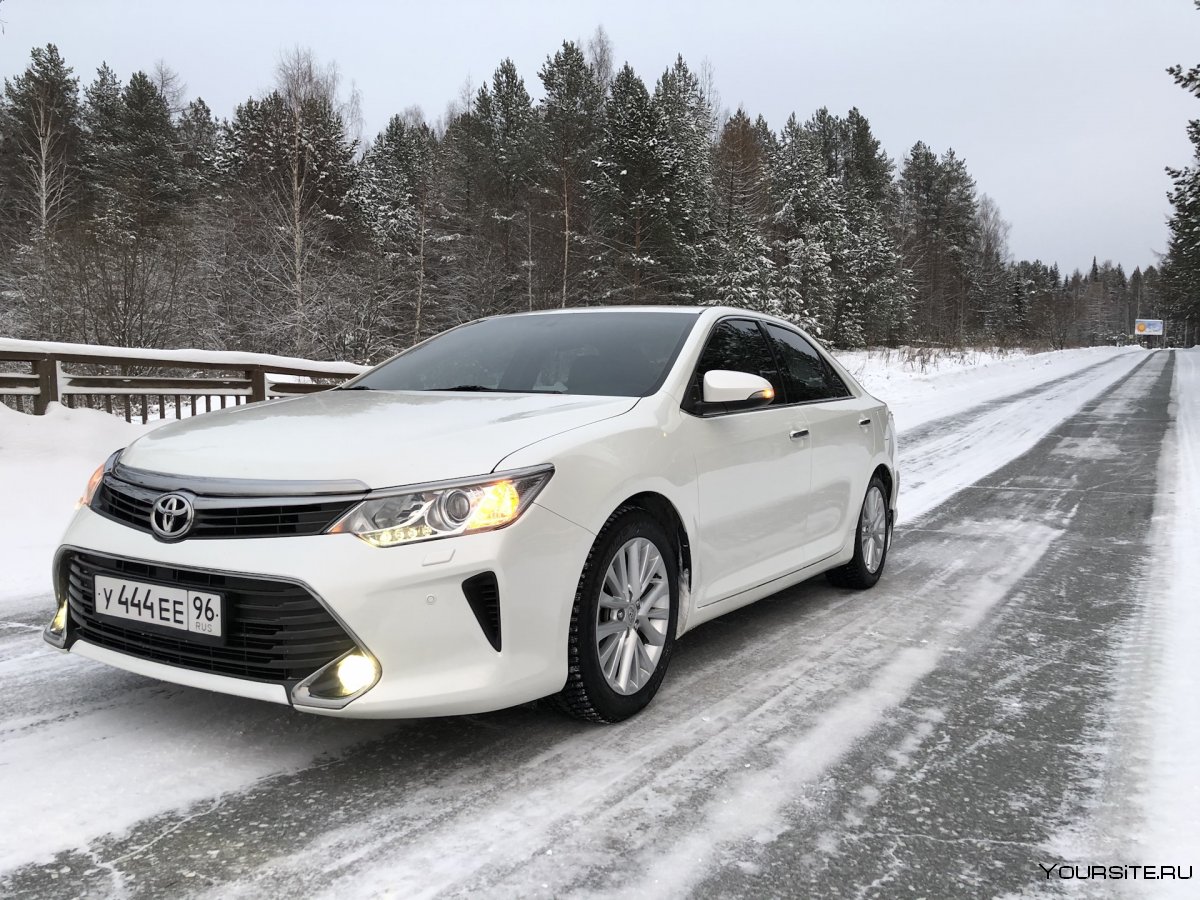 Toyota Camry 2015 зимний