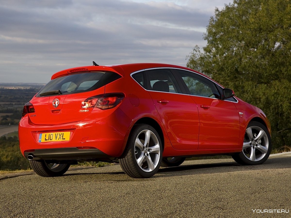 Opel Astra 2015 хэтчбек
