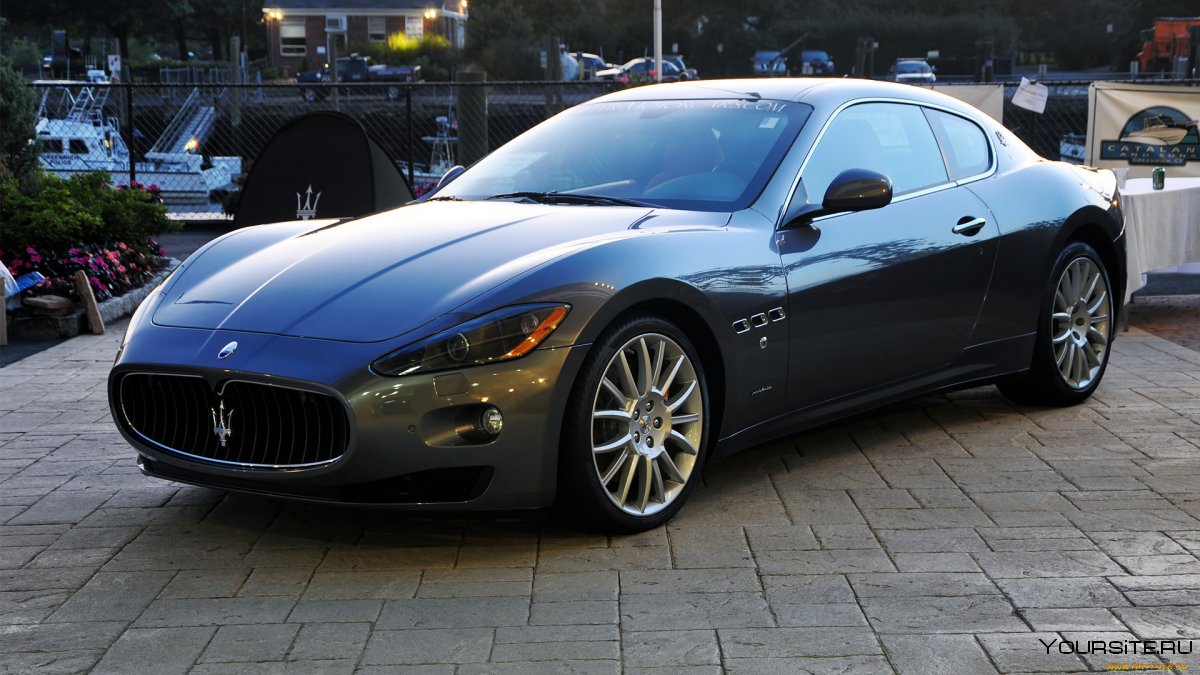 Maserati спорткар