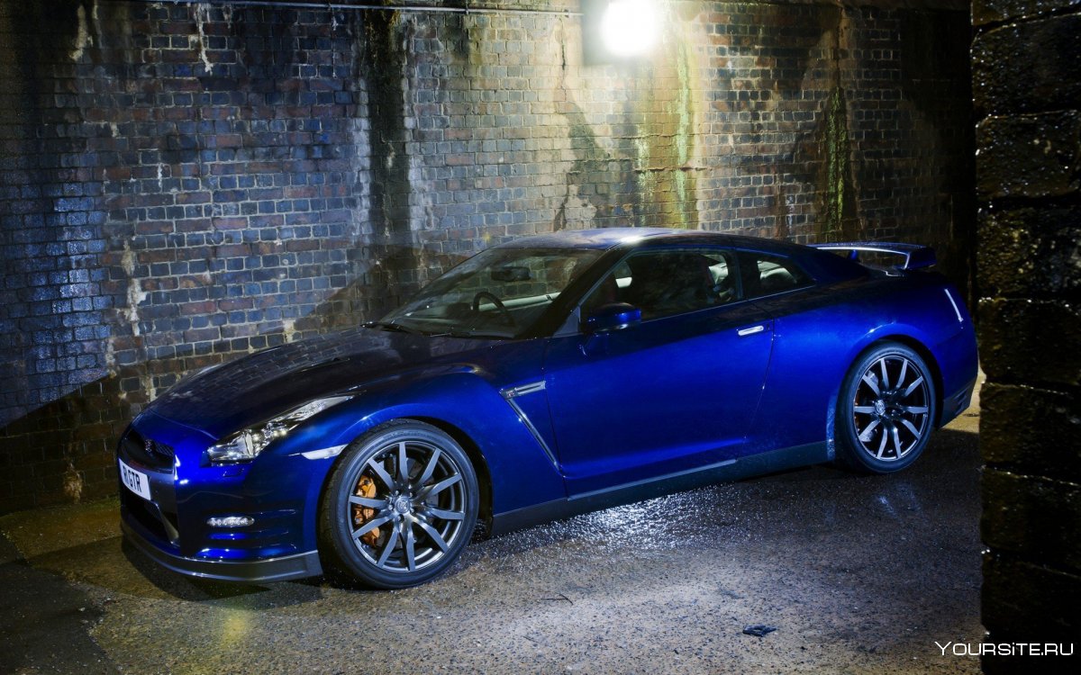 Nissan Skyline GTR r35 Темносиний