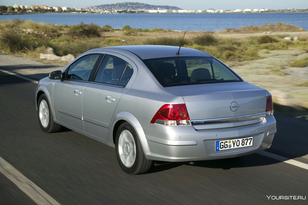 Opel Astra j sedan