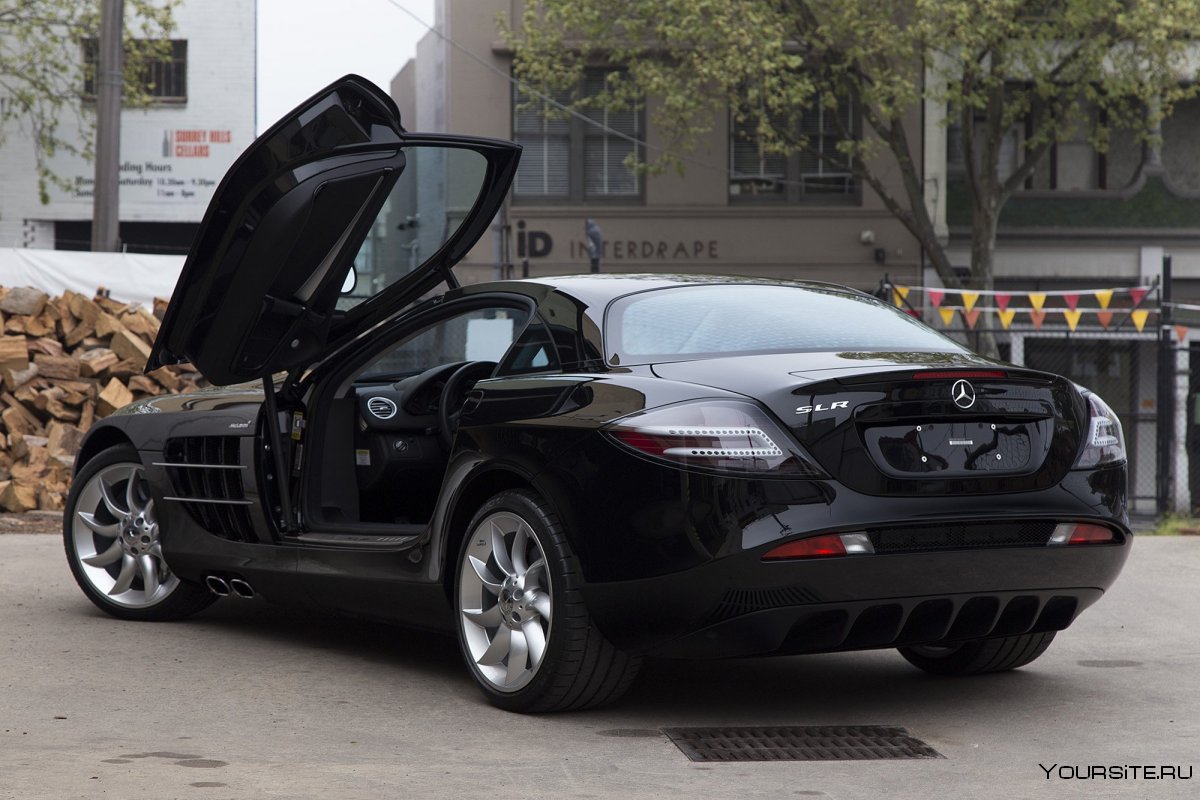 Mercedes SLR MCLAREN Black