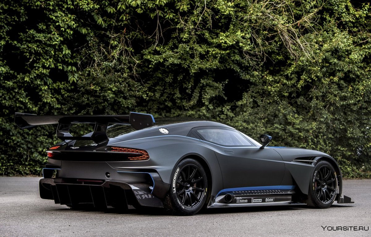 Aston Martin Vulcan 2016 Hypercar