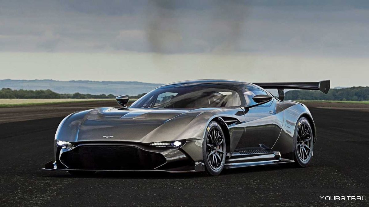 Машина Aston Martin Vulcan